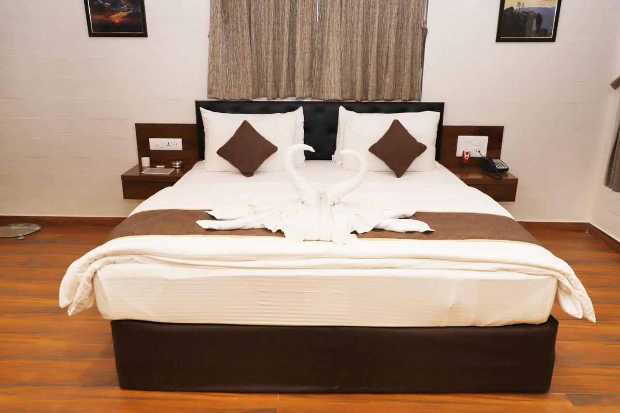 Hotel Millennium Park Panchgani Exterior foto